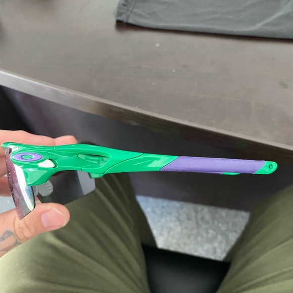 Oakley Radar Lock - Picture 2 of 3